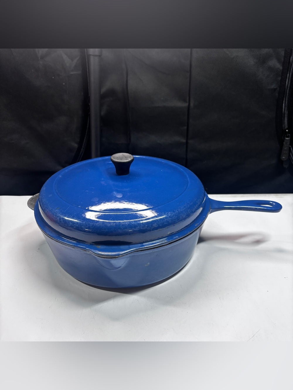 Le Creuset Cast Iron Skillet Blue Rare Double Spouted w/enameled lid Vintage